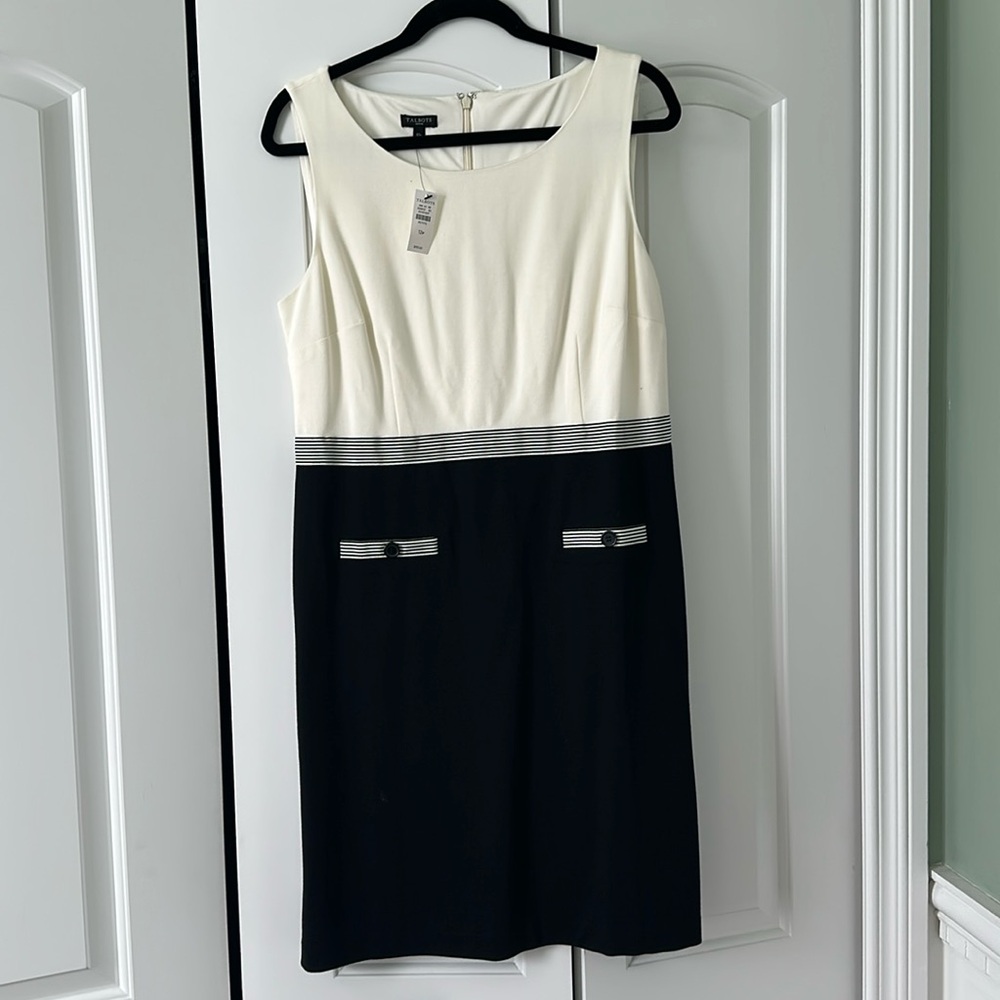 NWT , Sleeveless knit dress, black/white
